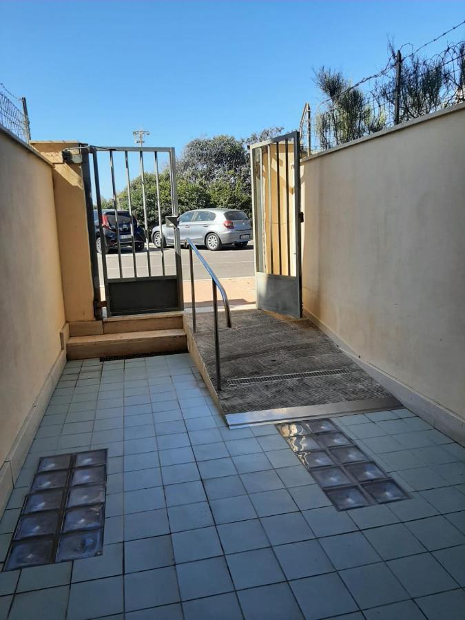 La Terrazza Sul Porto Lido di Ostia Exterior foto